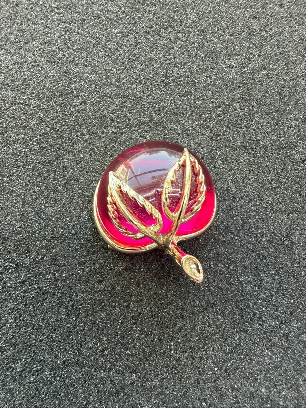 Vintage Sarah Coventry Apple Cherry Red Gold Brooch Pin